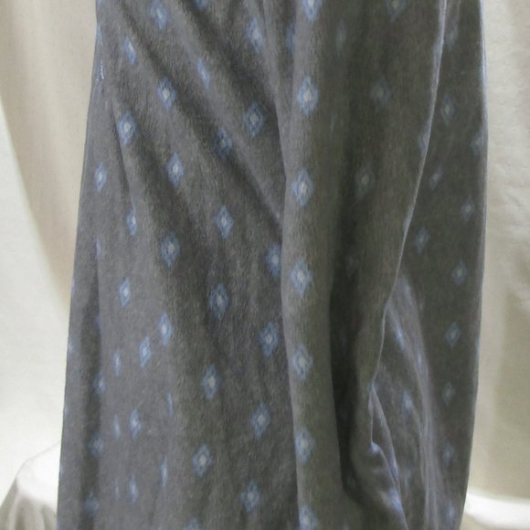 warm and cozy long nightgown size med - Picture 7 of 9